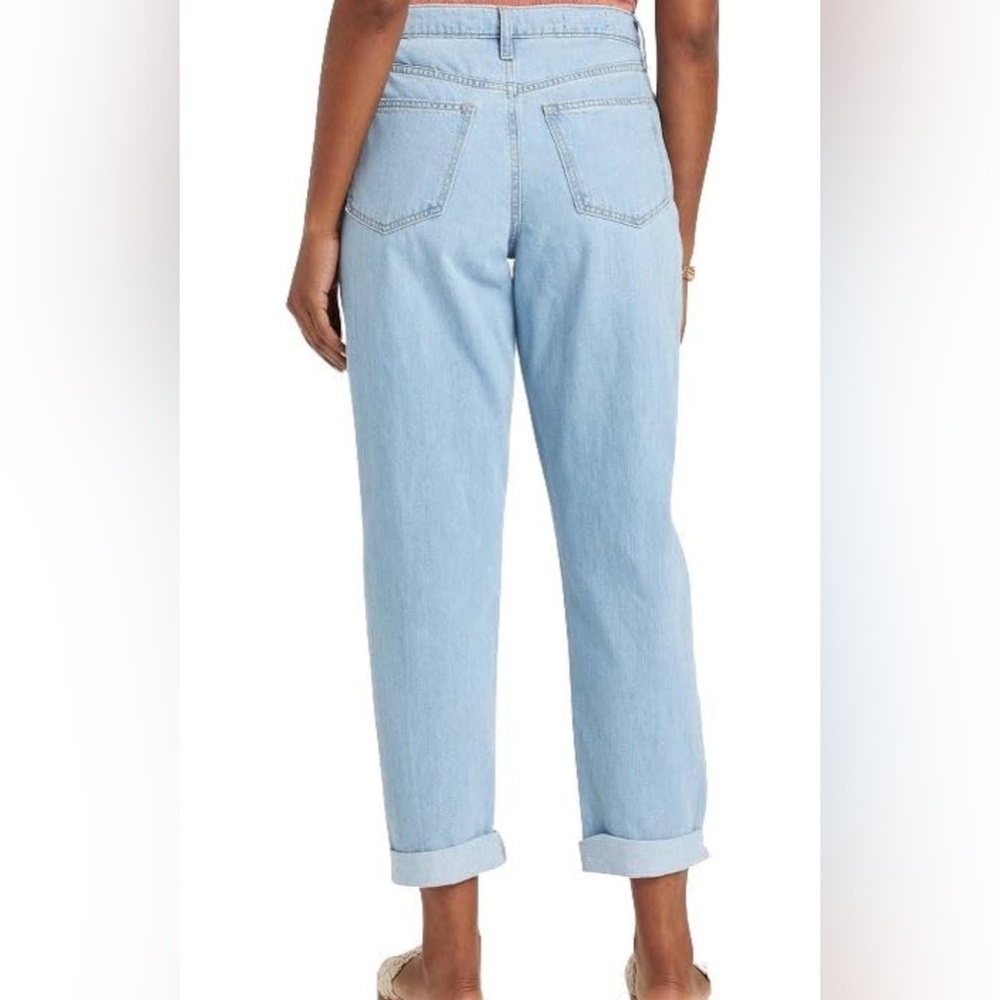 Universal Thread Women's Mid-Rise Boyfriend Jeans Light Wash - Picture 2 of 6